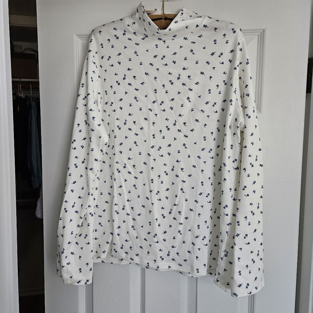 NWOT Croft And Barrow Mock Neck